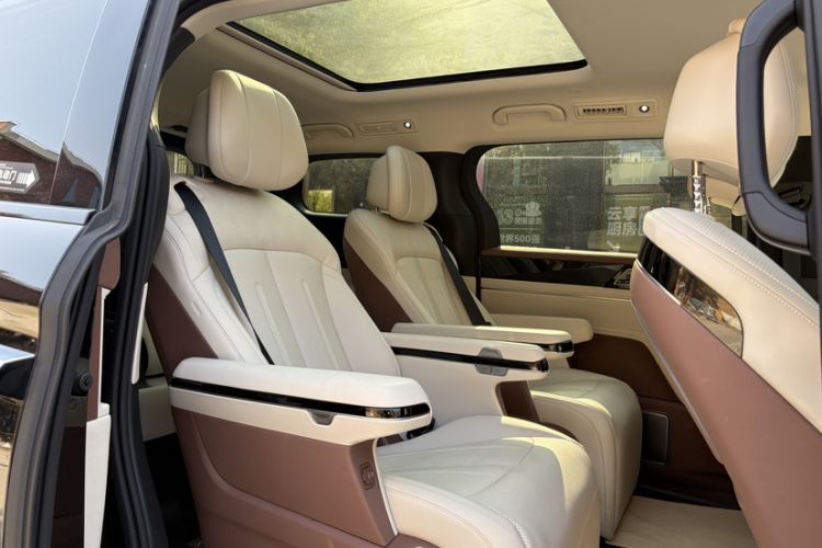 Used BYD Xia 2025 DM-i 1.5T 180km Beyond Edition
