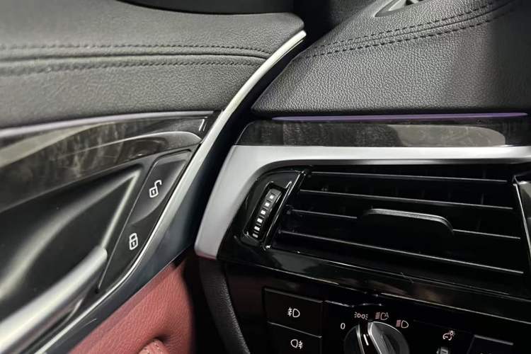 Used BMW 5 Series 2019 530Li xDrive M Sport Package
