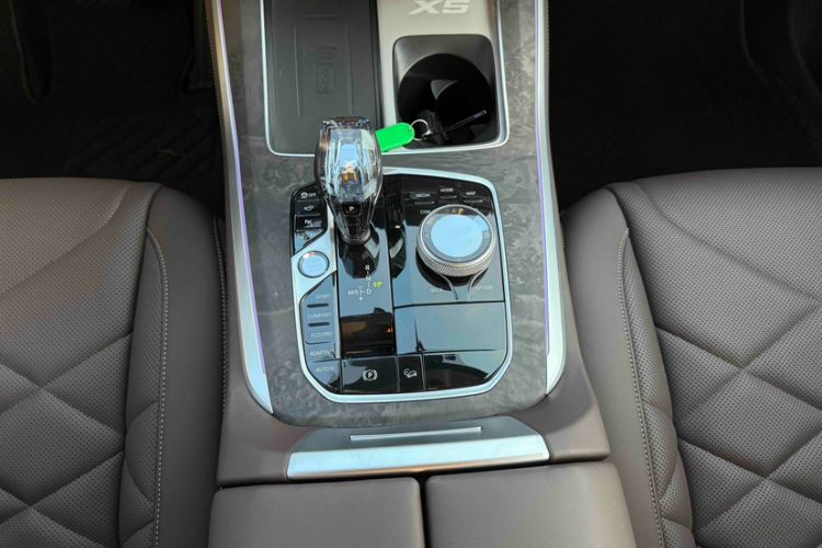 Used BMW X5 2022 Restyled xDrive 30Li Luxury Version M Sport Package