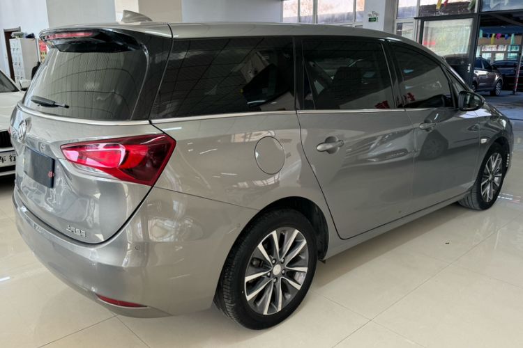 Used Buick GL6 2018 18T 6-Seater Prestige Model
