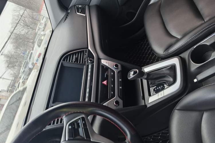 Used Hyundai Elantra (6th Generation / Lingdong) 2016 1.6L Automatic ZhiXuan – Elite Version
