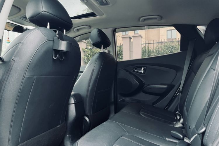 Used Hyundai ix35 2013 2.0L Automatic Two-Wheel Drive Smart GLS China V Standard
