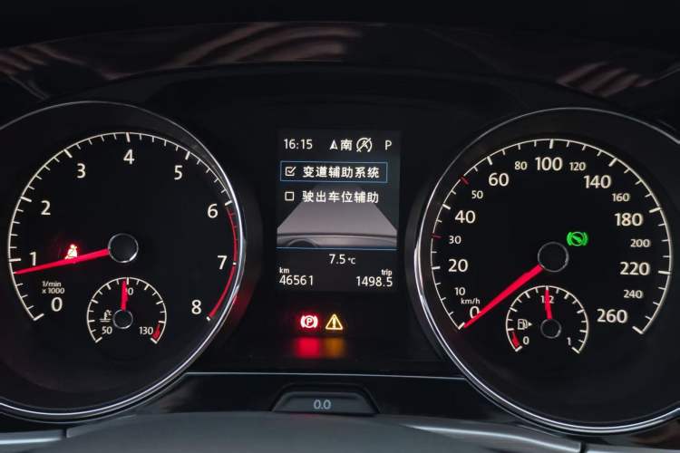 Used Volkswagen Touran 2018 Volkswagen Touran L 280TSI DSG Luxury Edition 7 Seats
