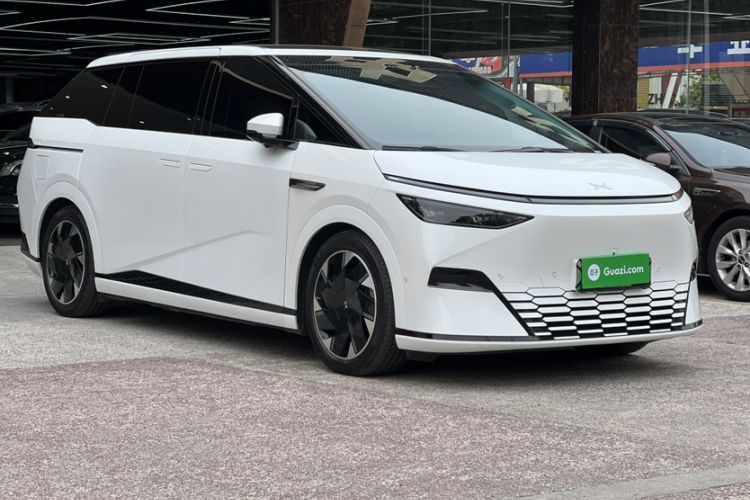 Used XPeng X9 2024 610 Long-Range Max
