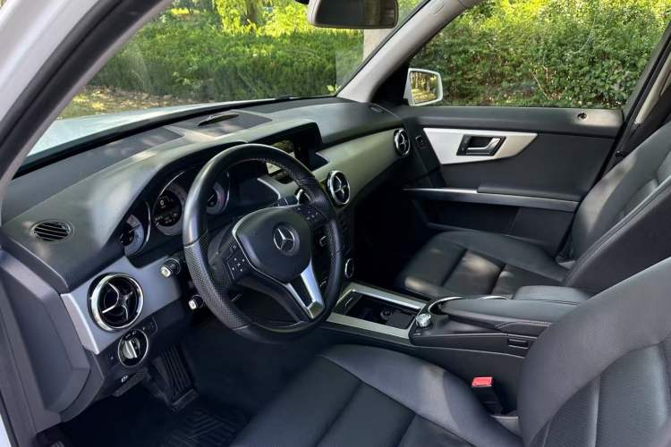 Used Mercedes-Benz GLK-Class 2014 GLK 260 4MATIC Dynamic Model