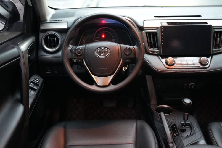 Used Toyota RAV4 2015 2.0L CVT Two-Wheel Drive Fashion Edition
