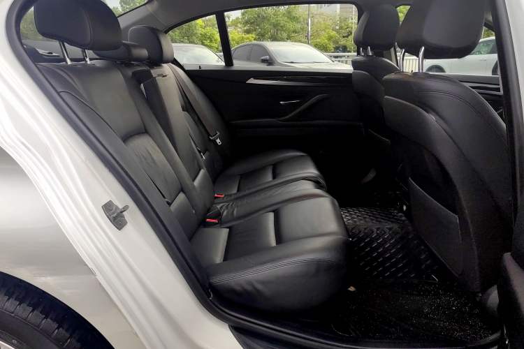 Used BMW 5 Series 2014 525Li Leading Model