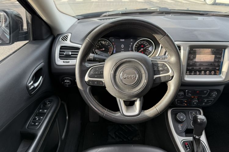 Used  Compass 2017 200T Automatic Family Enjoyment Four-Wheel Drive Edition
