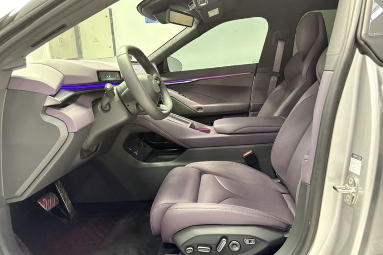 Used XPeng P7 2025 Model—750 All-Wheel-Drive High-Performance Ultra
