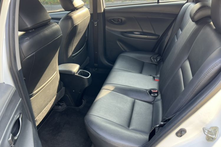 Used Toyota YARiS L 2016 Revised 1.5E CVT Charming Edition