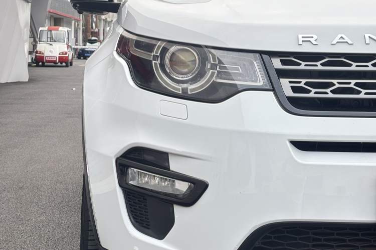 Used Land Rover Discovery Sport 2017 2.0T SE
