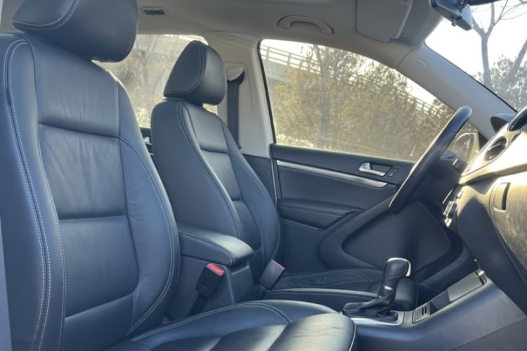 Used Volkswagen Tiguan L 2016 280TSI Automatic Two-Wheel Drive Silk Road Comfort Edition