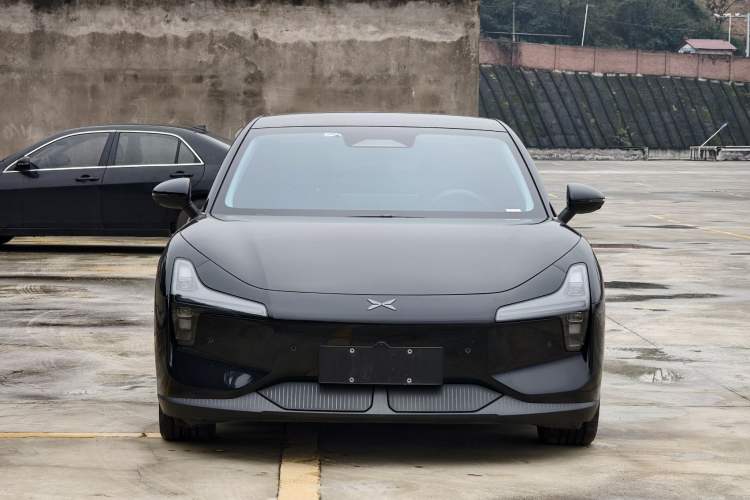 Used XPeng MONA M03 2024 620 with Ultra-Long Range
