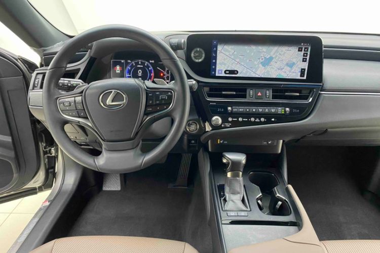 Used Lexus ES 2022 200 Excellence Edition
