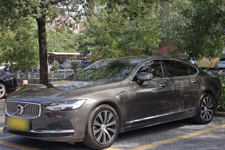 Used Volvo S90 New Energy 2022 T8 eDrive Hybrid Luxury Edition