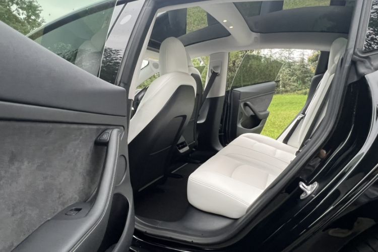 Used Tesla Model 3 2022 Rear-Wheel-Drive Version
