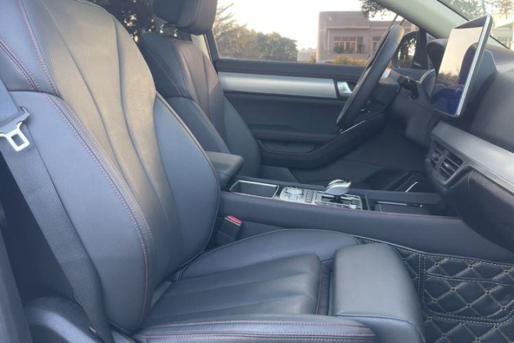 Used BYD Tang New Energy 2018 DM 2.0T All-Wheel Drive Smart Connect Innovation Model 5 Seats China V Emission Standard
