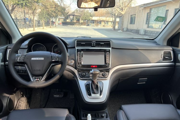 Used Haval H6 2015 Sport Edition 1.5T Automatic Two-Wheel Drive Luxury Model
