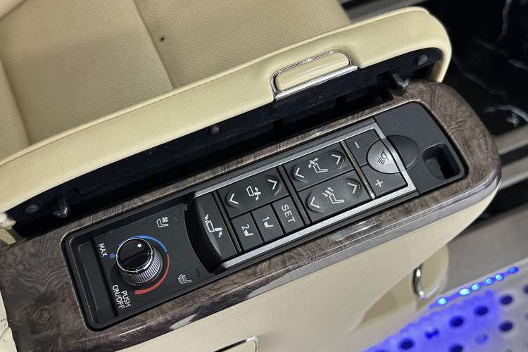 Used Toyota Alphard 2021 Dual-Engine 2.5L Prestige Edition