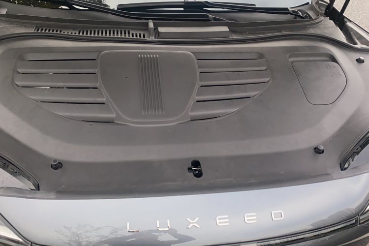 Used Hima Luxeed R7 2025 Range-Extended Version 251 km Max
