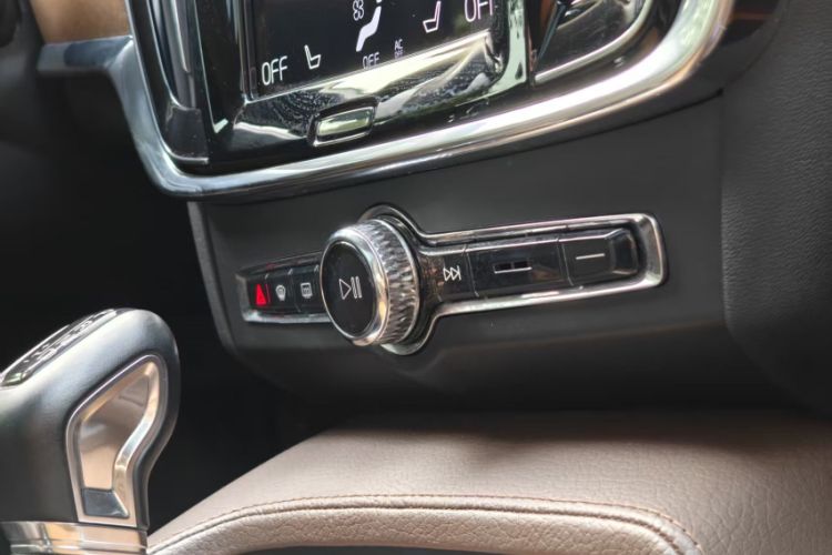 Used Volvo S90 2020 Facelifted T5 Zhiyi Luxury Edition