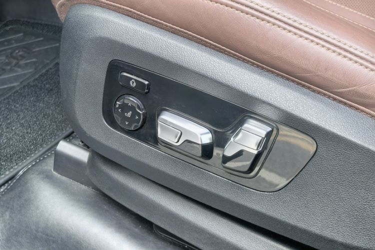 Used BMW X7 2020 xDrive40i Luxury M Sport Package
