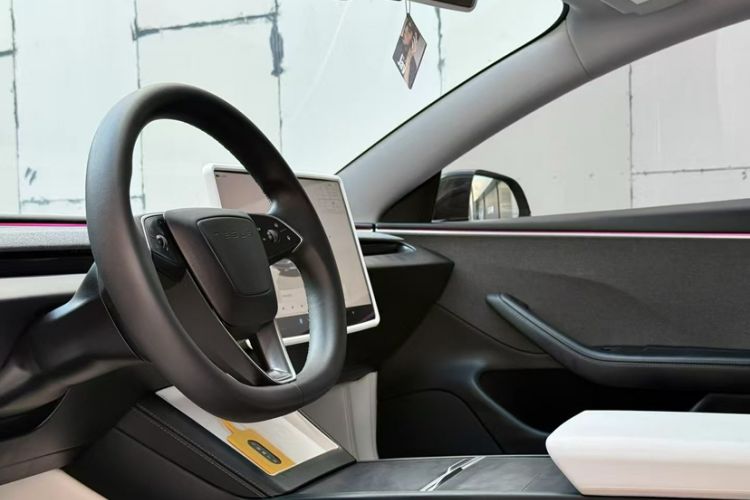 Used Tesla Model 3 2023 Rear-Wheel-Drive Version