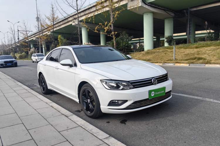 Used Volkswagen Lamando 2017 230TSI DSG Fashion Edition
