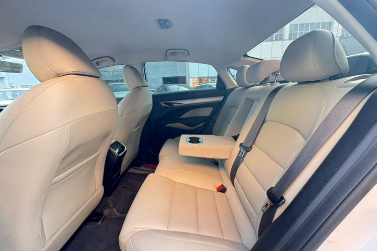 Used Geely Auto Binray 2018 14T CVT Colorful Edition
