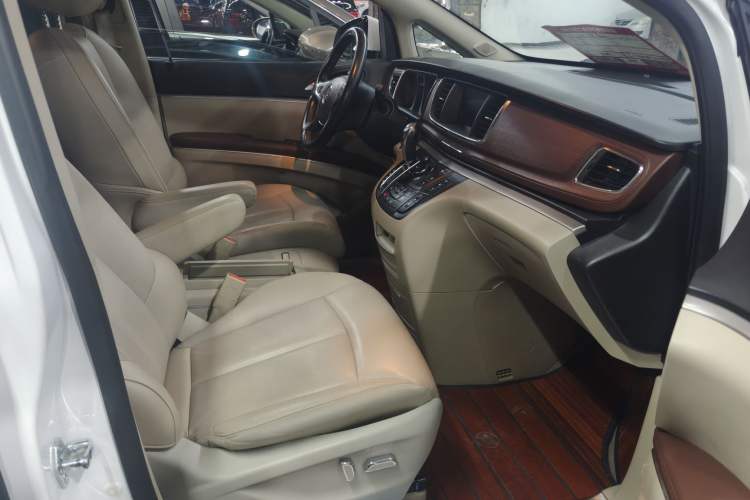 Used Buick GL8 2018 28T Luxury Model China VI Standard