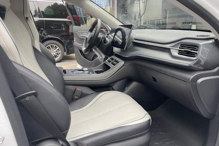 Used BYD Destroyer 05 2024 HONOR Edition DM-i 55KM Luxury Model
