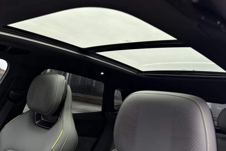 Used Lynk & Co 08 EM-P 2023 245km Ultra-Long Range Halo
