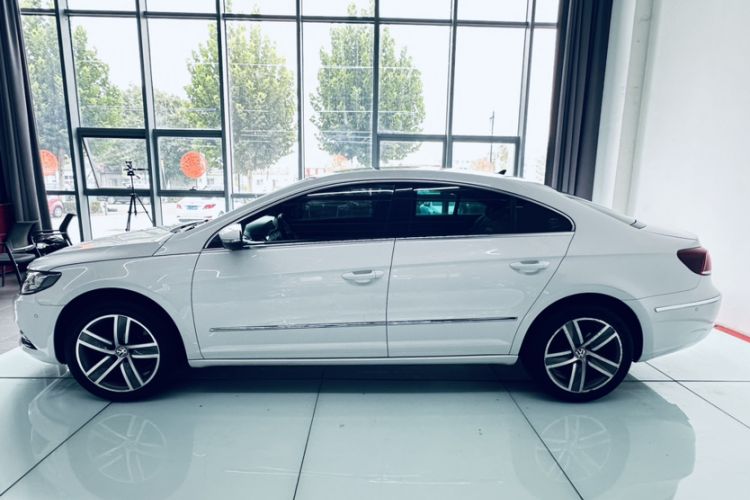 Used Volkswagen FAW-Volkswagen CC 2015 2.0 TSI Luxury Model
