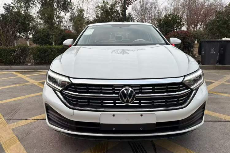 Used Volkswagen Sagitar 2025 Facelift 200TSI DSG Flyover Edition
