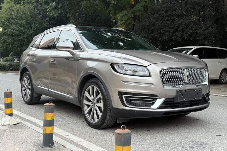 Used Lincoln Nautilus 2019 2.0T Four-Wheel Drive Luxury Edition China VI Standard
