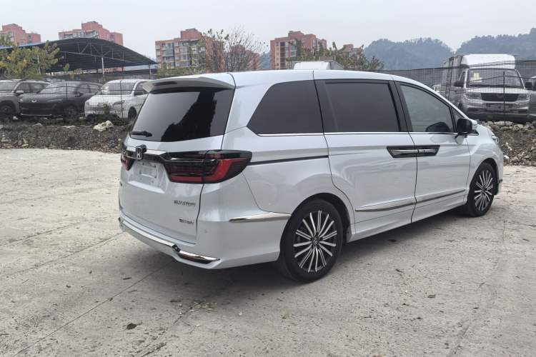 Used Honda Elysion 2024 2.0L eHEV Luxury Edition
