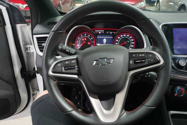 Used Chevrolet Monza 2022 Light Hybrid RS 330T Automatic Comfort Edition
