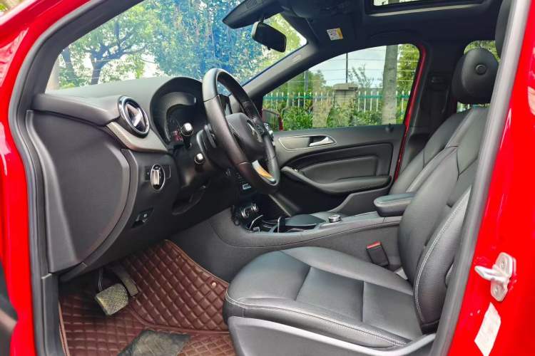 Used Mercedes-Benz B-Class 2015 B 200 Fashion Model
