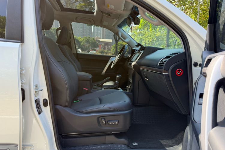 Used Toyota Prado 2018 3.5L Automatic TX
