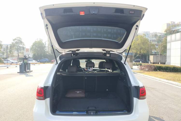 Used Mercedes-Benz GLC 2020 Facelifted GLC 260 L 4MATIC Dynamic Edition
