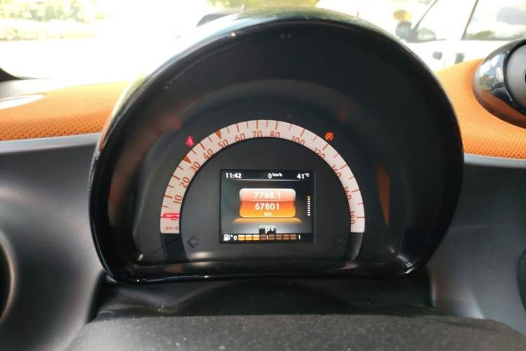 Used  fortwo 2015 1.0L 52 kW Hardtop Passion Edition
