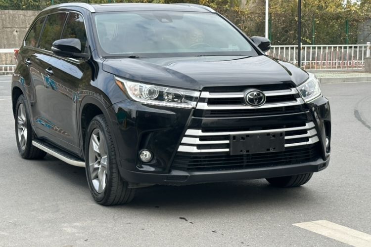 Used Toyota Highlander 2018 2.0T Four-Wheel Drive Luxury Version 7 Seats China VI Standard
