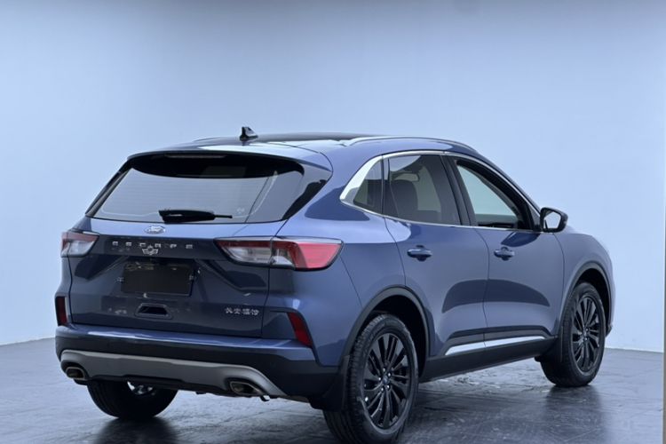 Used Ford Escape 2024 EcoBoost 245 Two-Wheel-Drive Titanium Edition