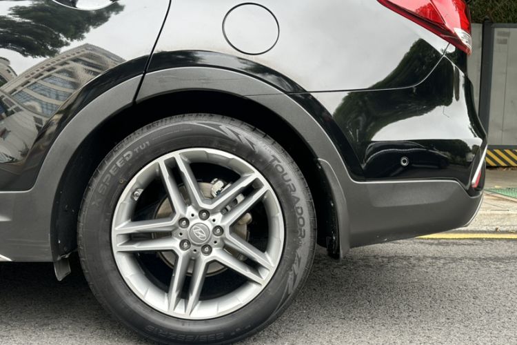 Used Hyundai Grand SantaFe 2017 3.0L 7-seat Four-Wheel-Drive Flagship Edition
