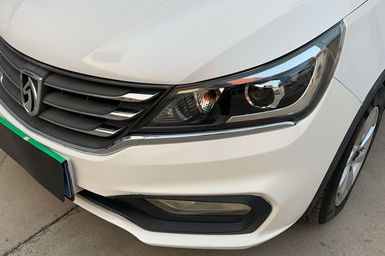 Used Baojun 310W 2017 1.5L Manual Fashion Model China V
