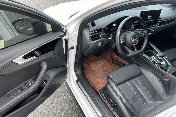 Used Audi A4L 2023 40 TFSI Luxury Dynamic Model