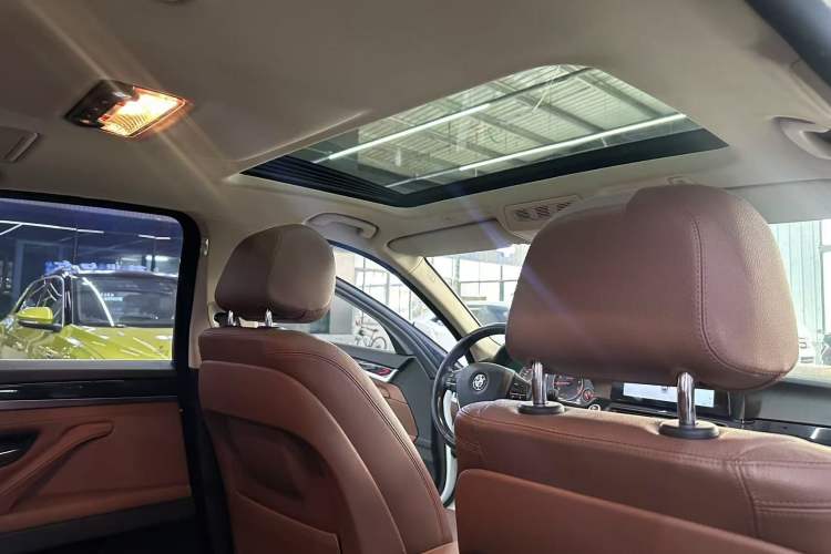 Used BMW 5 Series 2017 520Li Elegant Edition
