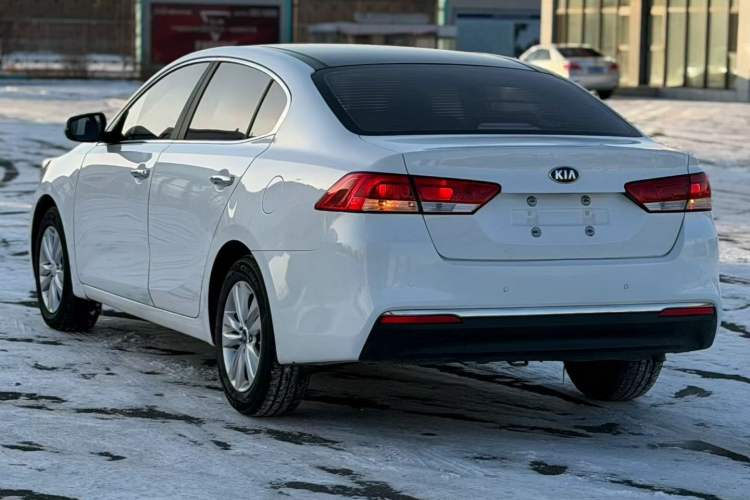 Used Kia K4 2014 1.8L Automatic GLS
