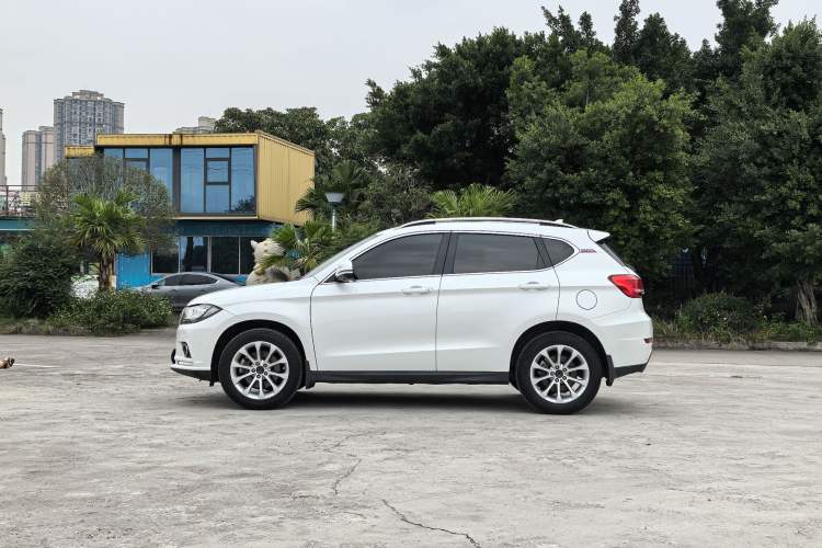 Used Haval H2 2017 Red-Label 1.5T Automatic Two-Wheel Drive Luxury Model
