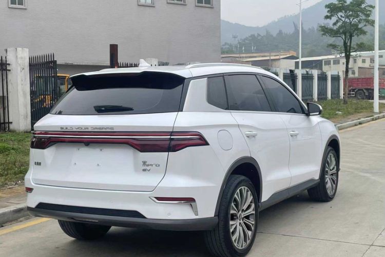 Used BYD Song Pro New Energy 2019 EV High-Power Luxury Model
